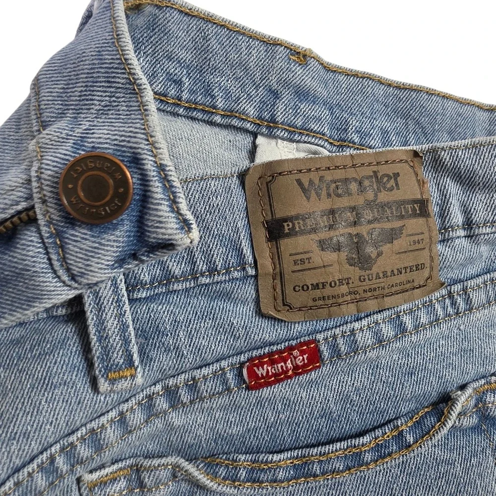 Wrangler Denim Shorts 44 Blue Mens Light Wash Stretch 5-Pocket‎ *READ*